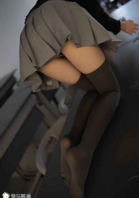 《偷偷》电影完整版免费观看