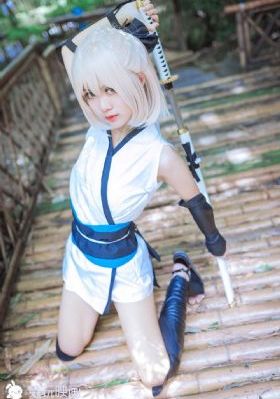 女儿太漂亮爸爸做亲子鉴定