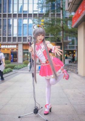 八戒看电影